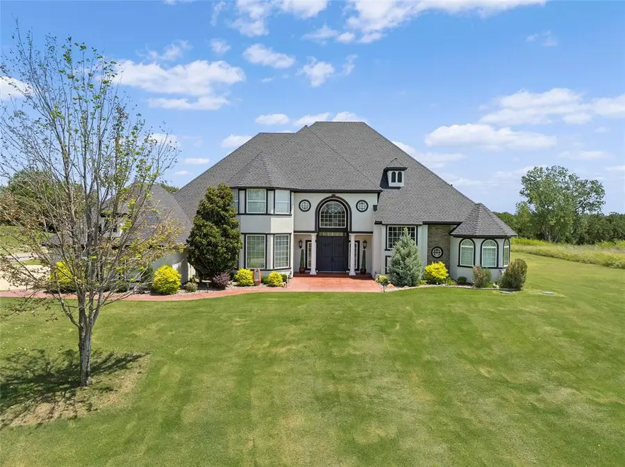 2302 Clubhouse Drive, Blanchard, OK 73010 - Image #2