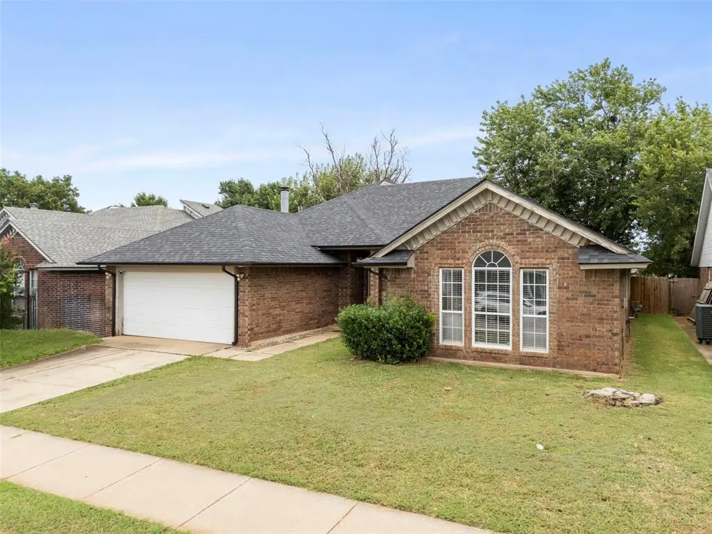 12100 Blueway Avenue, Oklahoma City, OK 73162 - Image #1