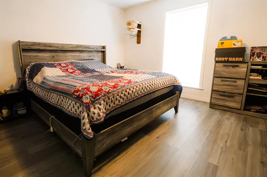 801 W Leslie Street, Pauls Valley, OK 73075 - Image #2