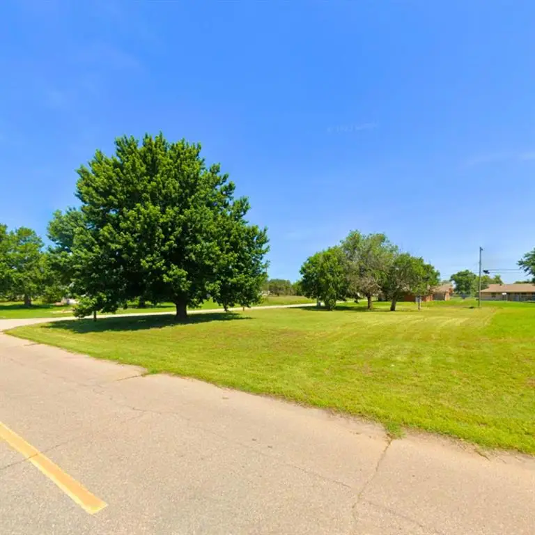 601 E Main Street, Watonga, OK 73772 - Image #2