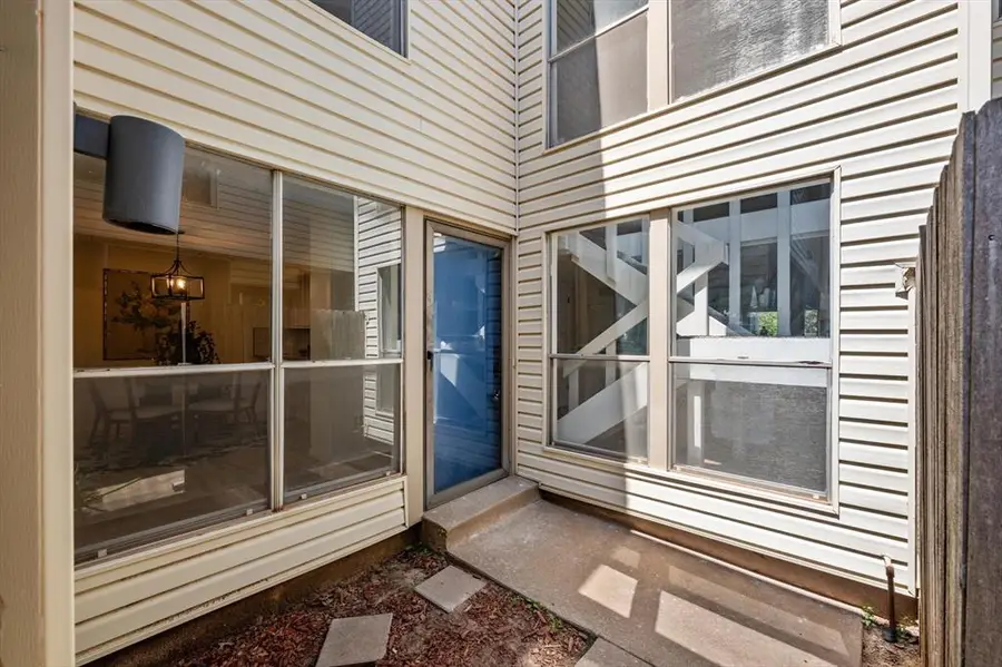 11307 Benttree Circle, Oklahoma City, OK 73120 - Image #2