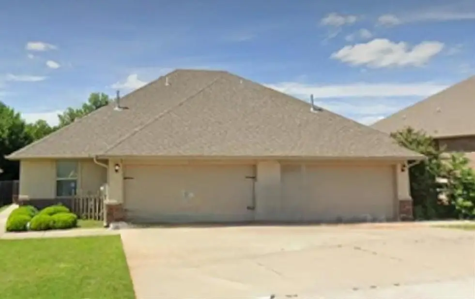 11221 Coachmans Road, Yukon, OK 73099 - Image #1