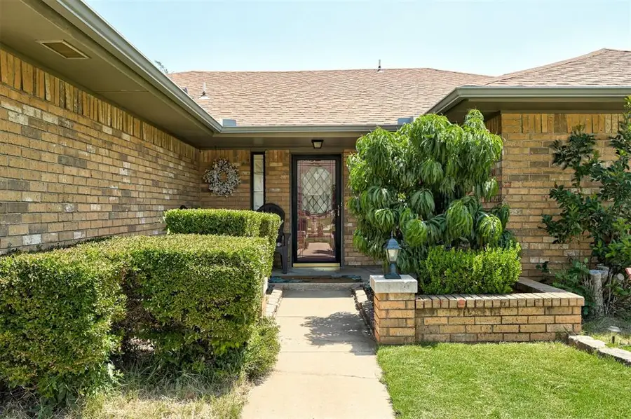 728 Waterview Road, Oklahoma City, OK 73170 - Image #3