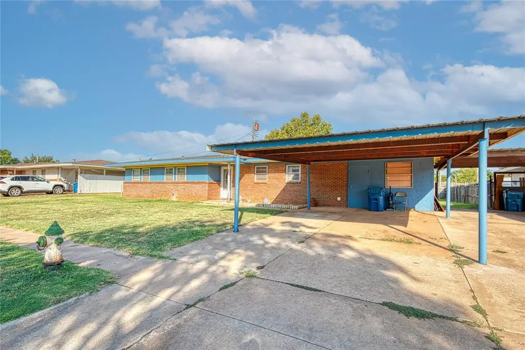 306 Potomac Road, Burns Flat, OK 73624 - Image #1