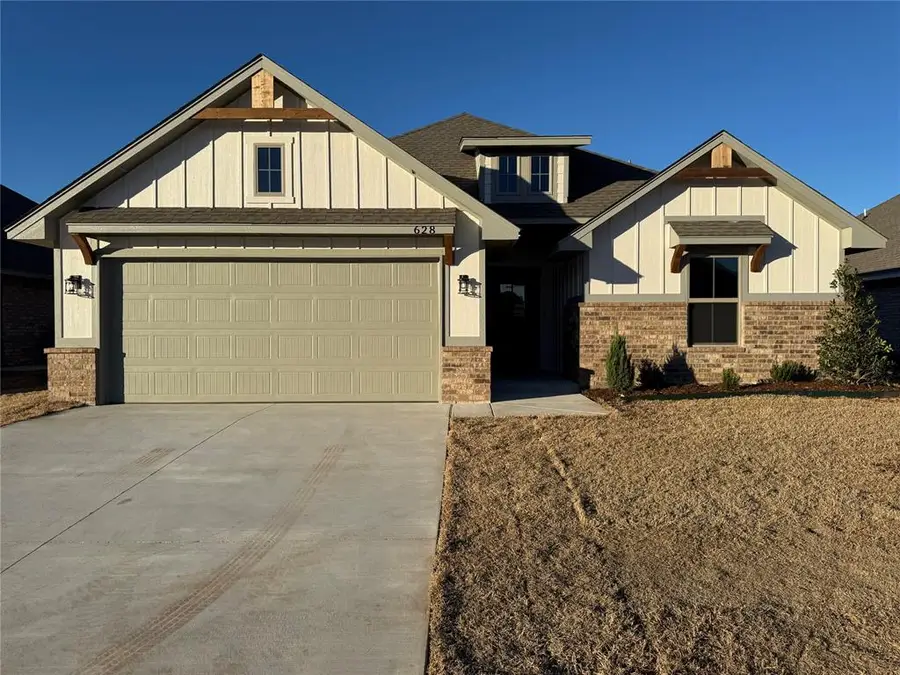 628 Honey Springs Lane, Shawnee, OK 74804 - Image #2