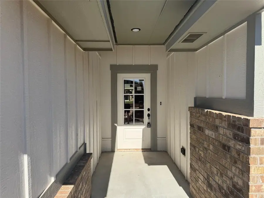 628 Honey Springs Lane, Shawnee, OK 74804 - Image #3