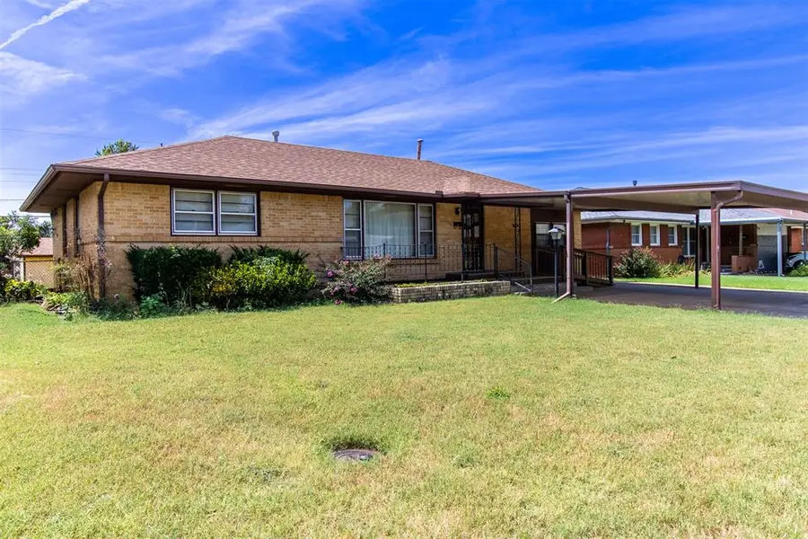 216 W Coe Drive, Midwest City, OK 73110 - Image #2
