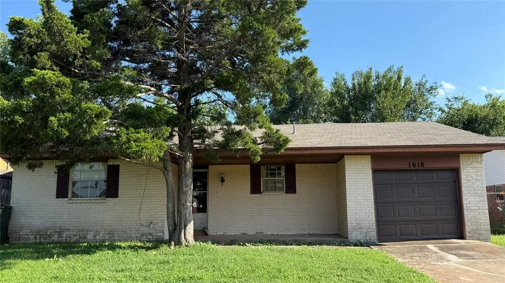 1618 Briarcliff Court, Norman, OK 73071 - #1