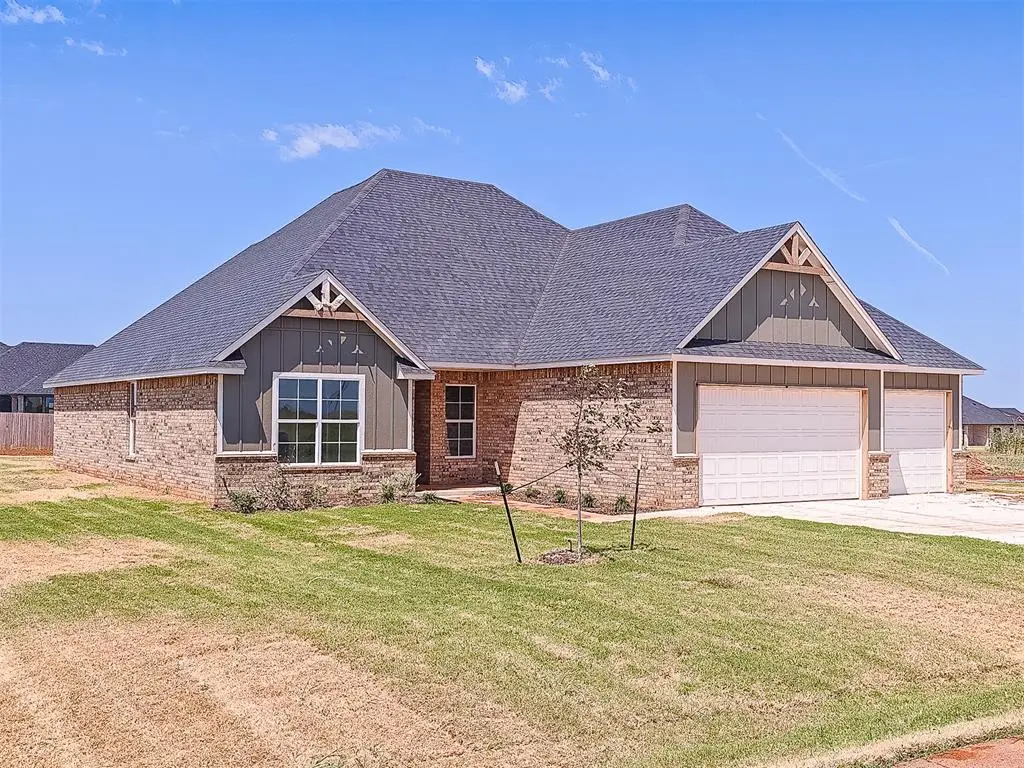 25304 Scarlett Street, Cashion, OK 73016 - Image #1