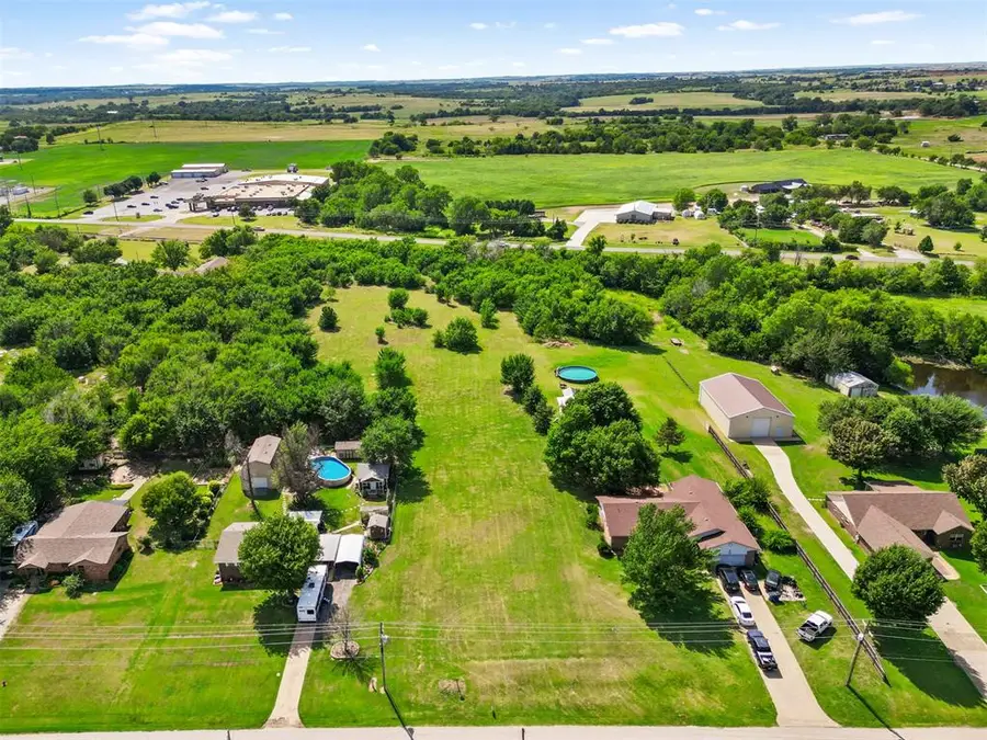 2816 S 29th Street, Chickasha, OK 73018 - Image #2