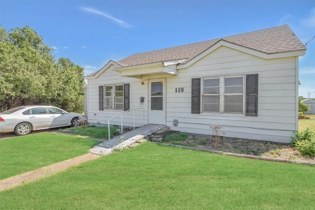119 N Linwood Street, Cordell, OK 73632 - Image #1