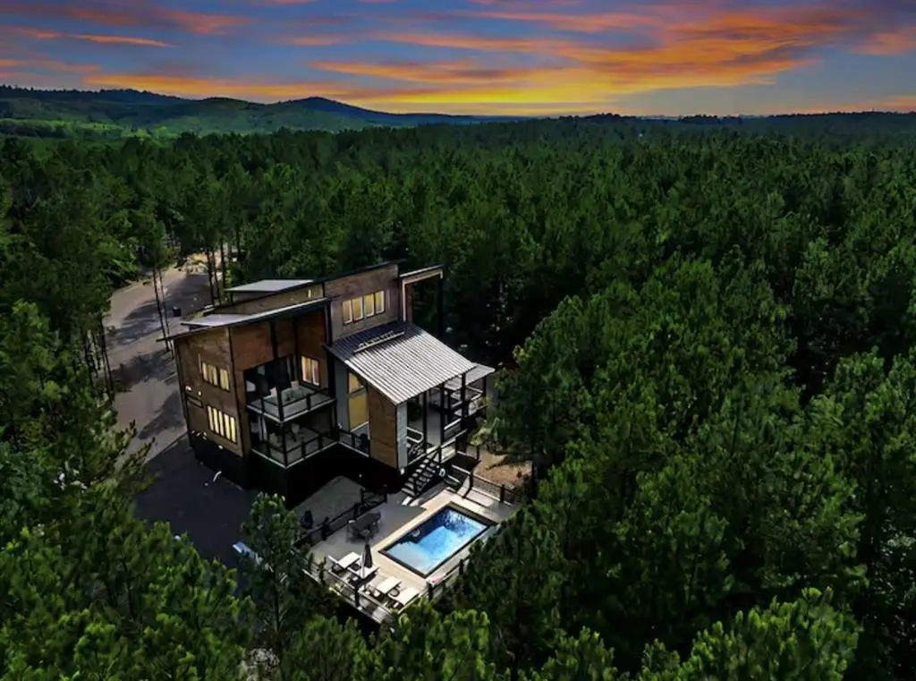 474 Bear Pine Trail, Broken Bow, OK 74728 - Image #1