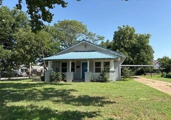 235 W Polk Street, Mangum, OK 73554