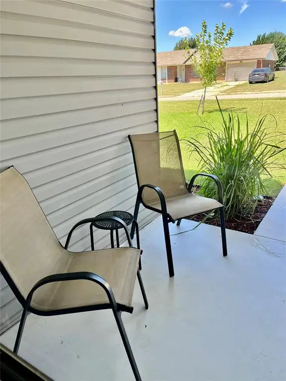 160 Hickory Stick Lane, Harrah, OK 73045 - Image #3