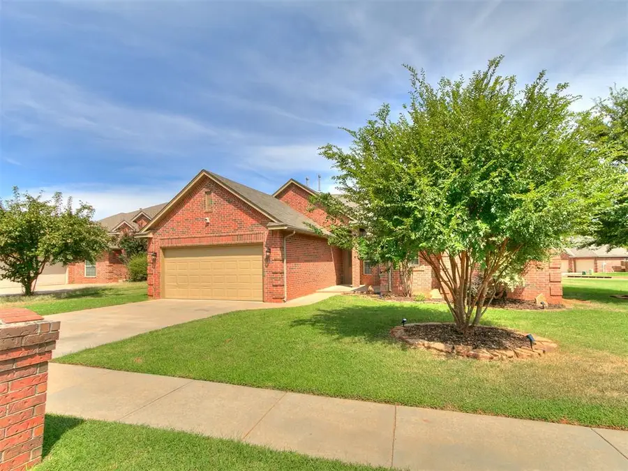 84 Kimberly Drive, Edmond, OK 73003 - #3