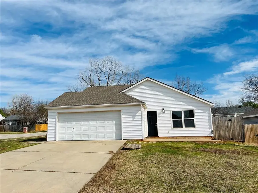 1044 Shadowlake Road, Norman, OK 73071 - Image #2