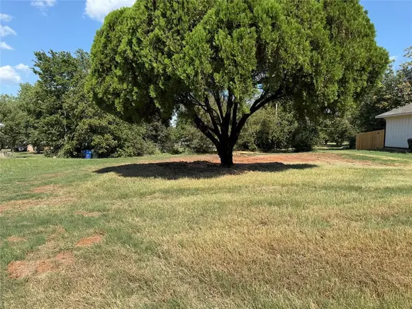 1309 Shepheard Street, Chickasha, OK 73018