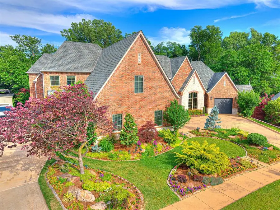 405 Flint Ridge Court, Norman, OK 73072 - Image #2