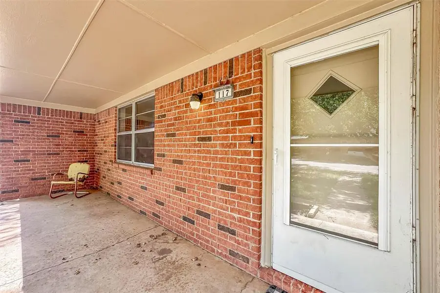 117 E 4th Street, Erick, OK 73645 - Image #3