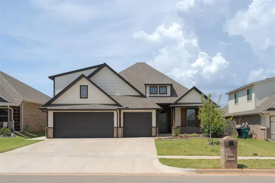 5509 Santa Lucia Drive, Mustang, OK 73064 - #2