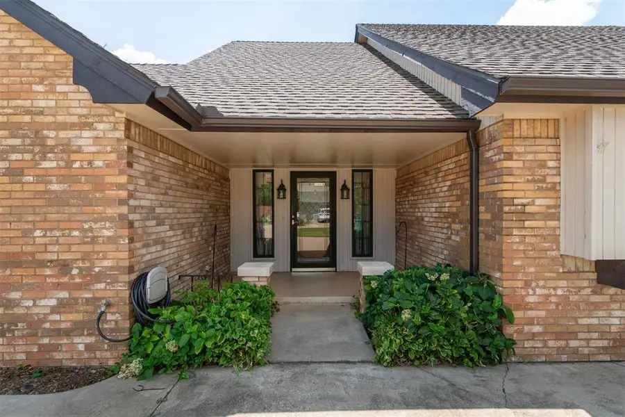 1324 Hill Cross Court, Oklahoma City, OK 73159 - Image #2