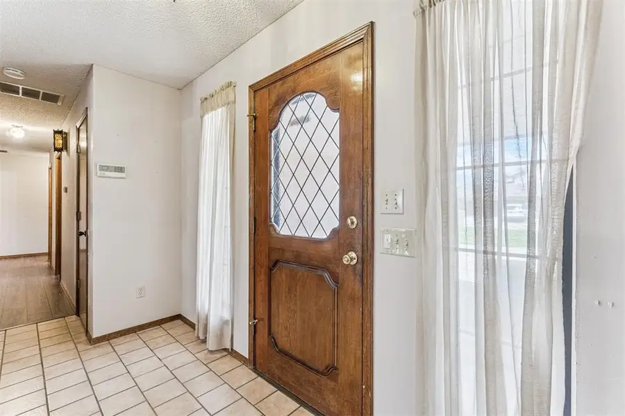 1324 Hill Cross Court, Oklahoma City, OK 73159 - Image #3