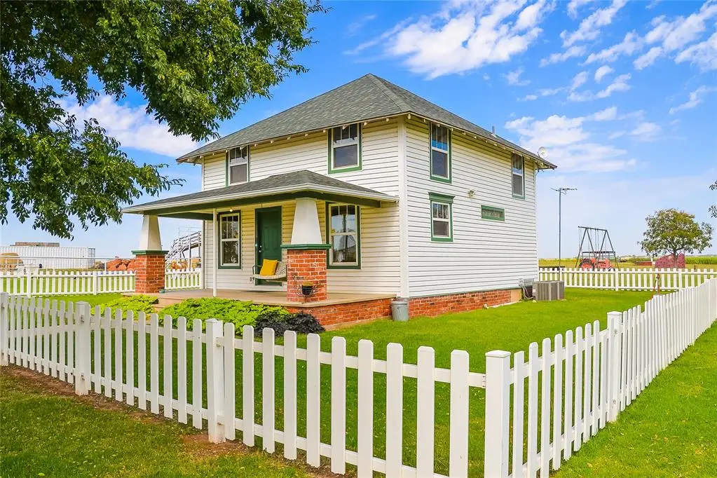 1012 Old 66 Road, Hydro, OK 73048 - Image #1