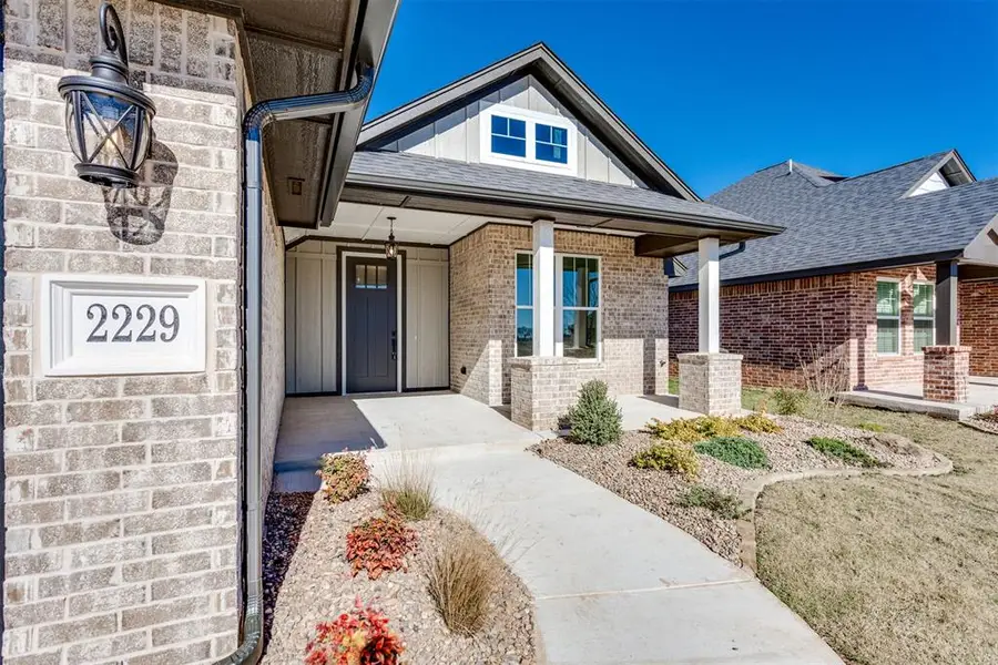 2229 SW 160th Street, Oklahoma City, OK 73170 - Image #2