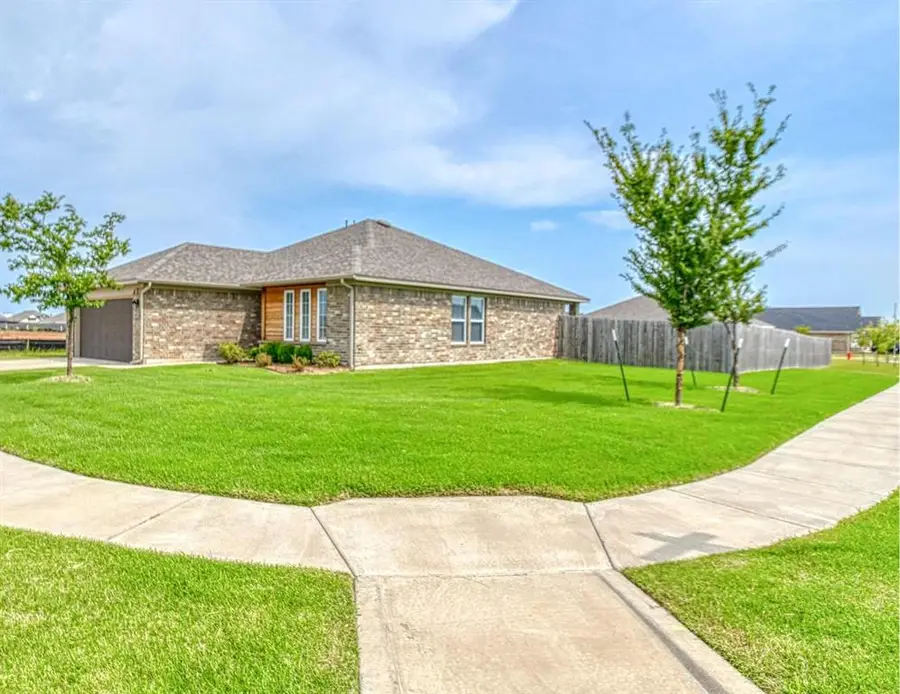 8712 Thera Drive, Oklahoma City, OK 73135 - Image #3