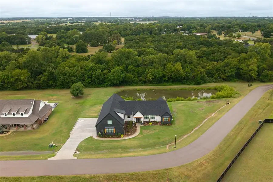 835 Hidden View Acres Drive, Blanchard, OK 73010 - Image #2