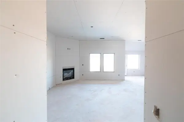 10305 SW 55th Terrace, Mustang, OK 73064