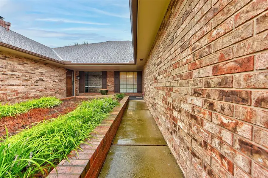 7004 N Spinnaker Lane, Oklahoma City, OK 73116 - Image #3