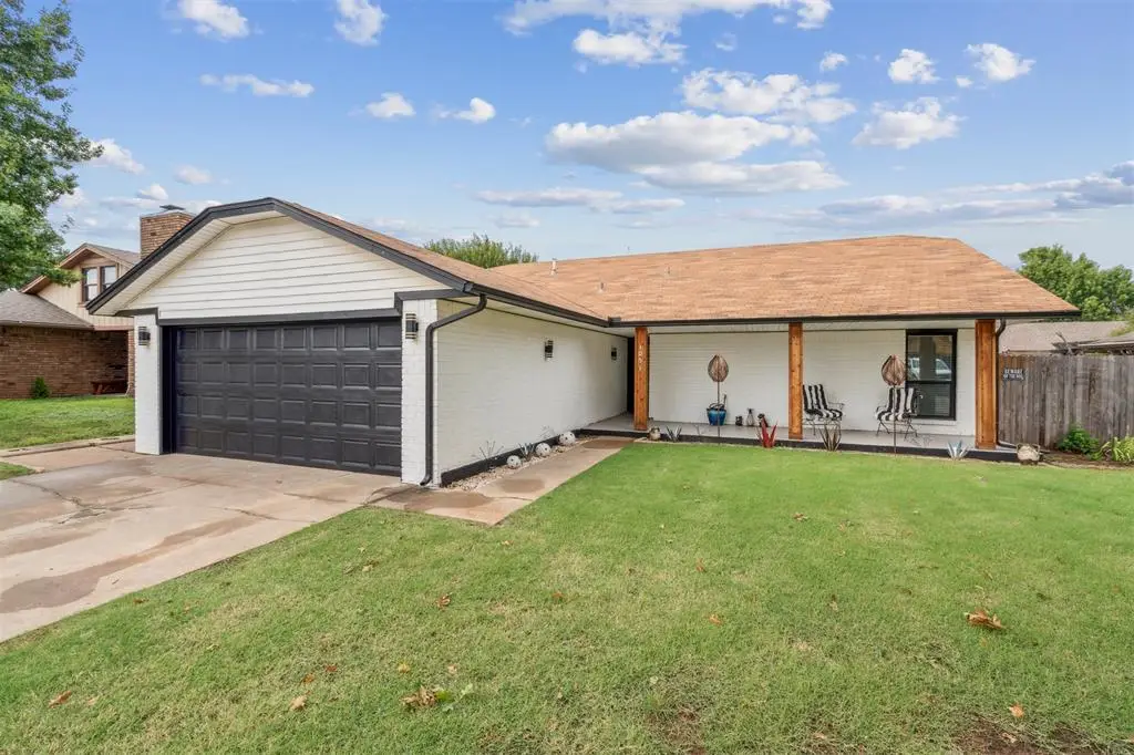 1051 Royal Lane, Yukon, OK 73099 - Image #1