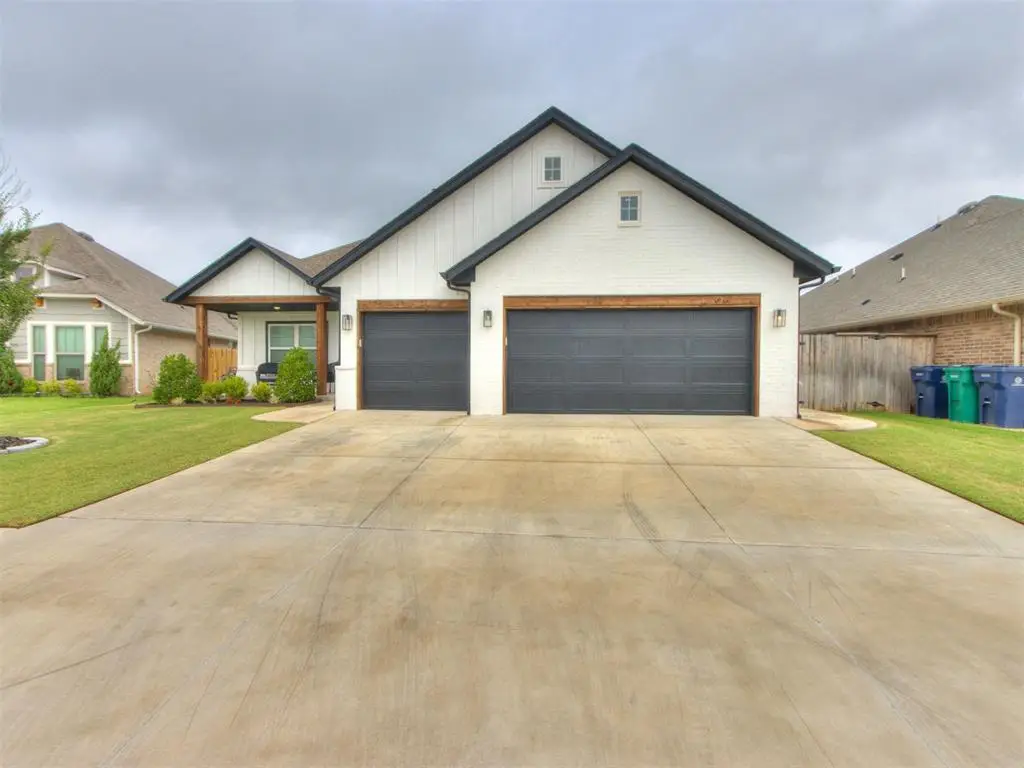 11033 NW 20th Terrace, Yukon, OK 73099 - Image #1