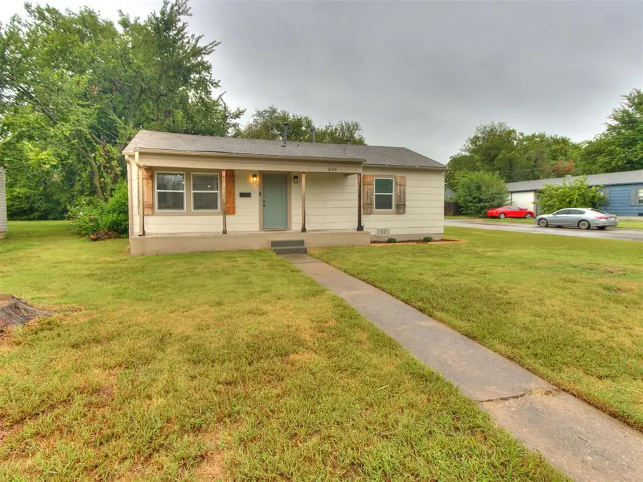 601 Foster Place, Midwest City, OK 73110 - Image #2