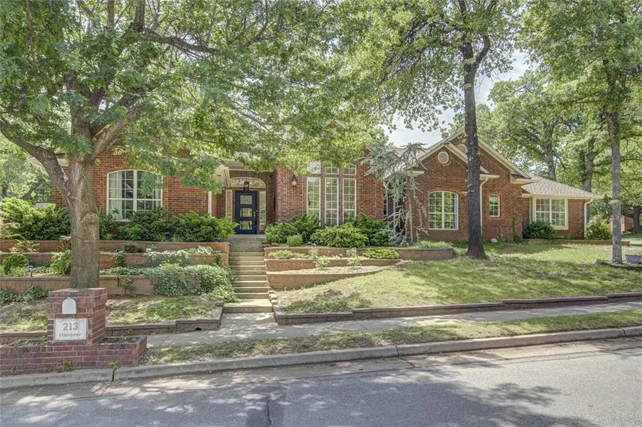213 Hanover Drive, Edmond, OK 73034 - Image #2