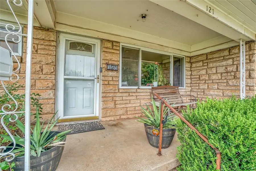 121 Pine Avenue, Altus, OK 73521 - Image #3