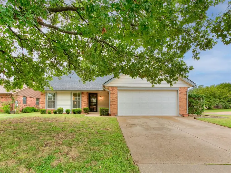 805 Mallard Avenue, Edmond, OK 73003 - Image #2