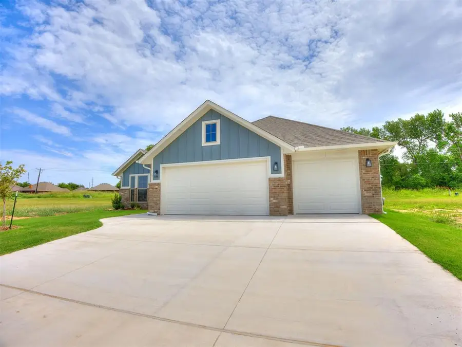 7608 Three Woods Lane, Yukon, OK 73099 - Image #3