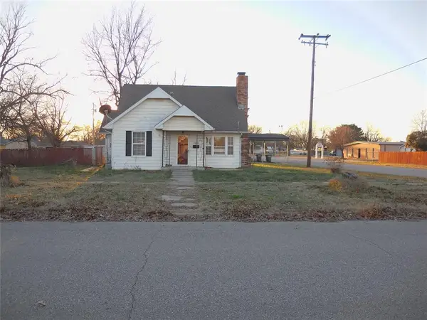 401 S 4th St Corner, Davis, OK 73030