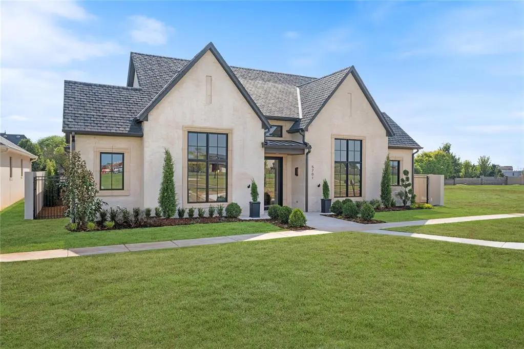 5701 Promenade Square, Oklahoma City, OK 73142 - Image #1