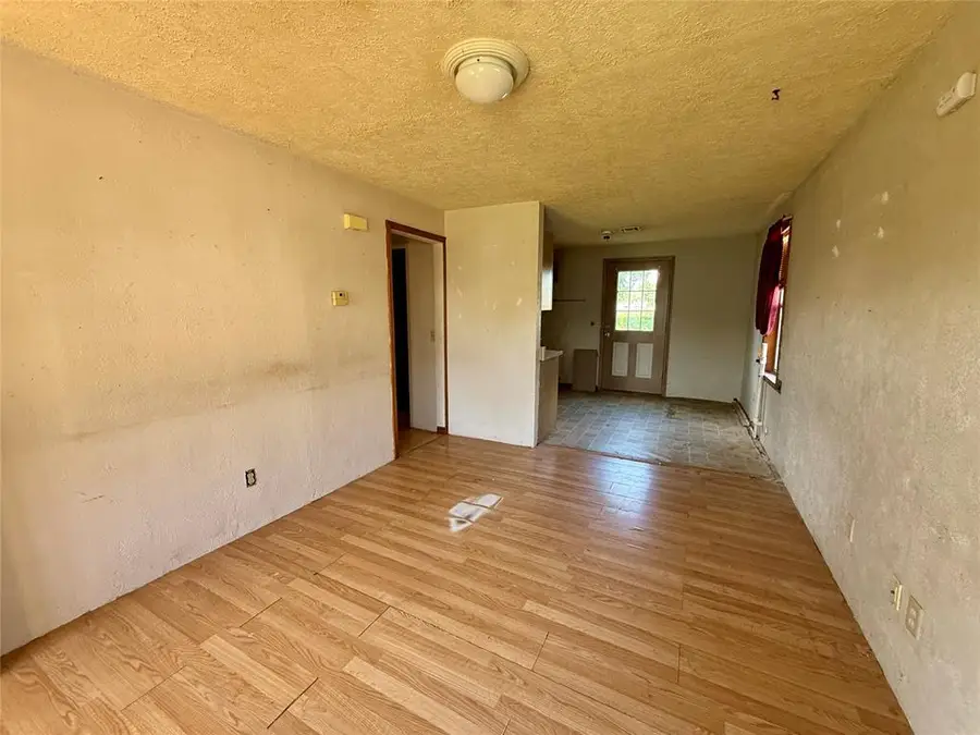 1709 Nowahy Avenue, Clinton, OK 73601 - Image #3