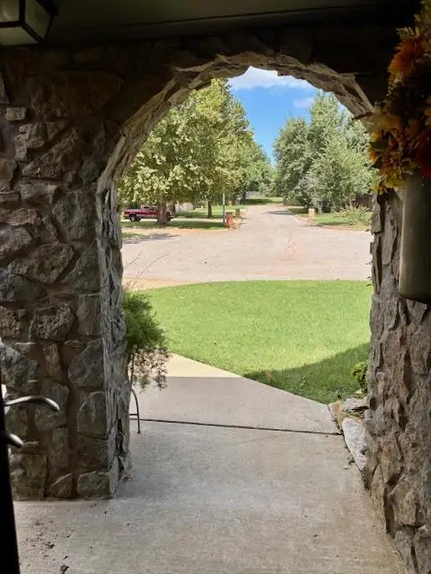 901 Birdcreek Lane, Guthrie, OK 73044 - Image #3