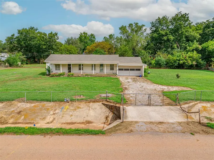 1214 E Edwards Street, Shawnee, OK 74801 - Image #2