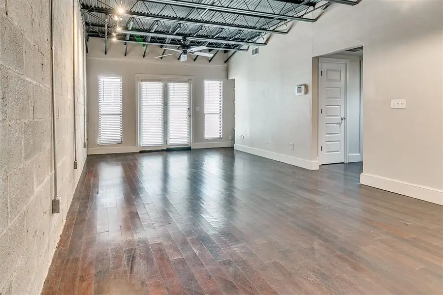 915 NW 7th Street #105, Oklahoma City, OK 73106 - Image #2