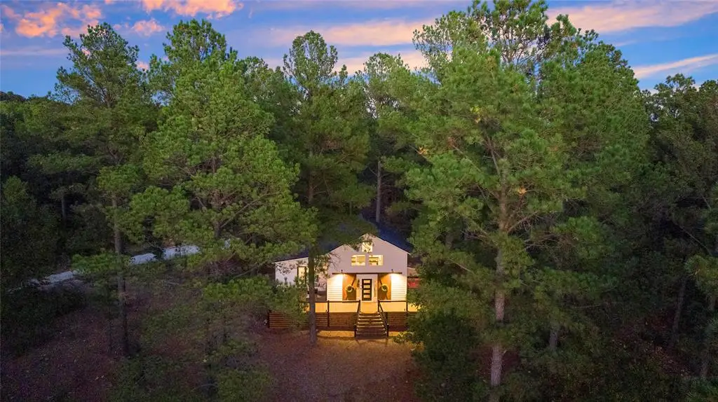1010 W Eagle Mountain Trail, Broken Bow, OK 74728 - Image #1