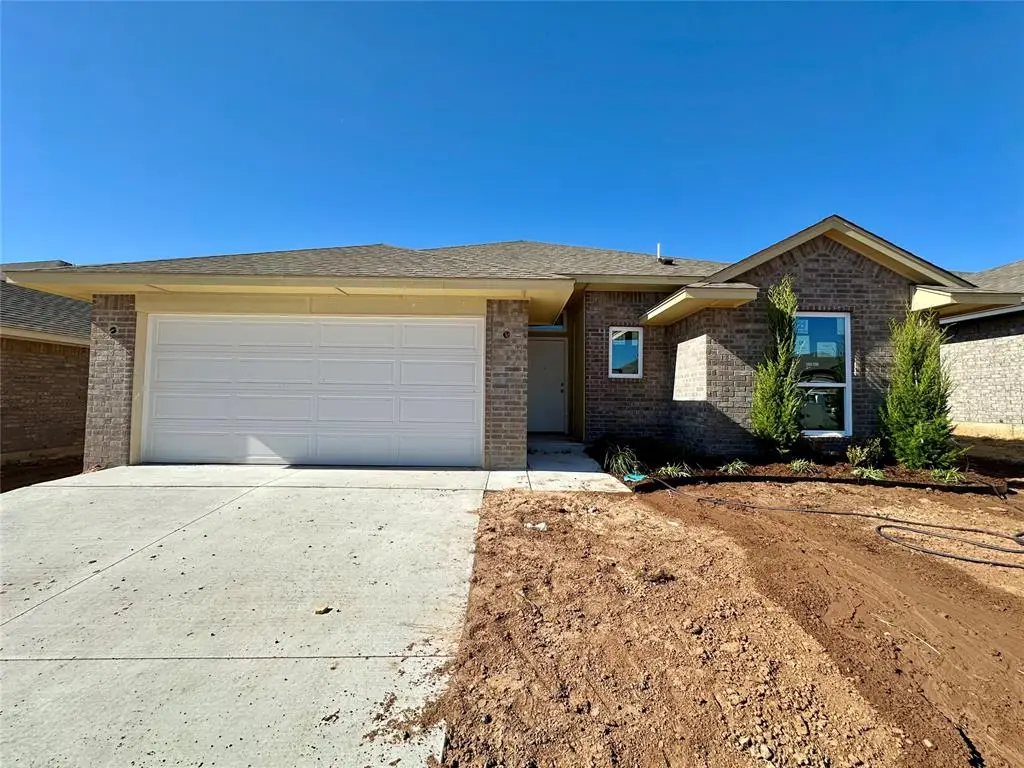 1101 Redwood Creek Drive, Yukon, OK 73099 - Image #1