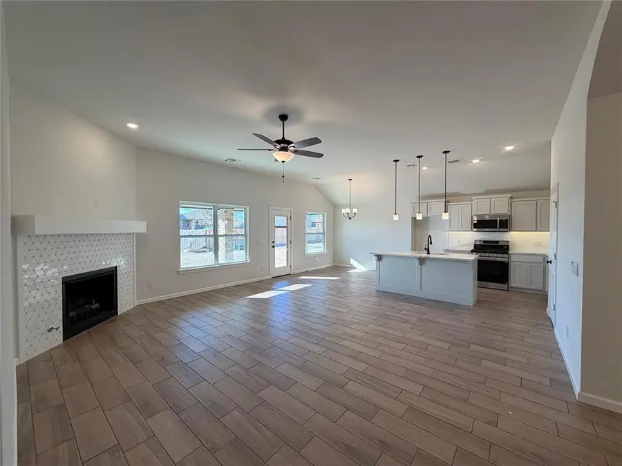 1105 Redwood Creek Drive, Yukon, OK 73099 - #2