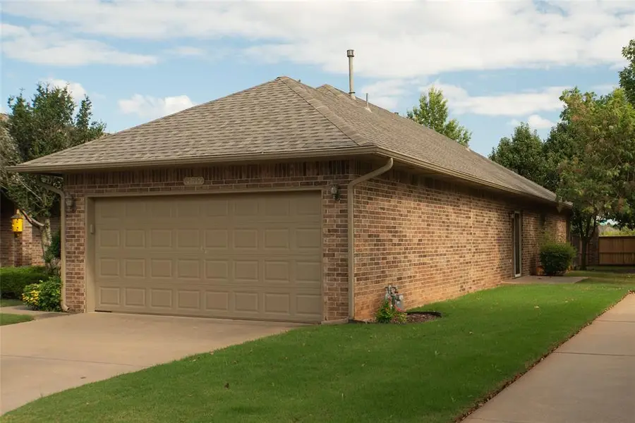 1812 NW 160th Place, Edmond, OK 73013 - Image #2