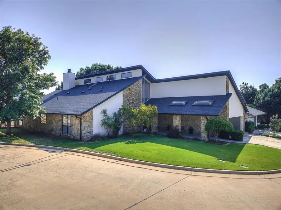 3101 Castle Rock Rd Road #111, Oklahoma City, OK 73120 - Image #2
